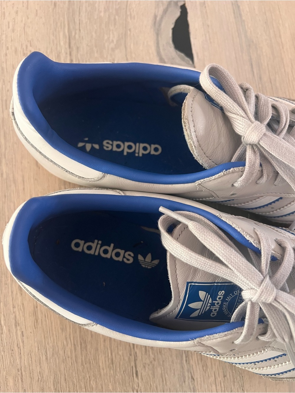 adidas Originals Samba OG Grey Crystal White Blue Gum Men Casual Shoes Size 11 - Picture 4 of 9